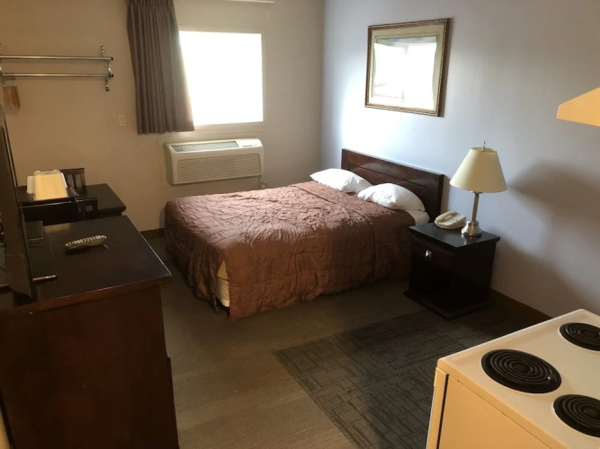 Travel Inn & Suites Innisfail