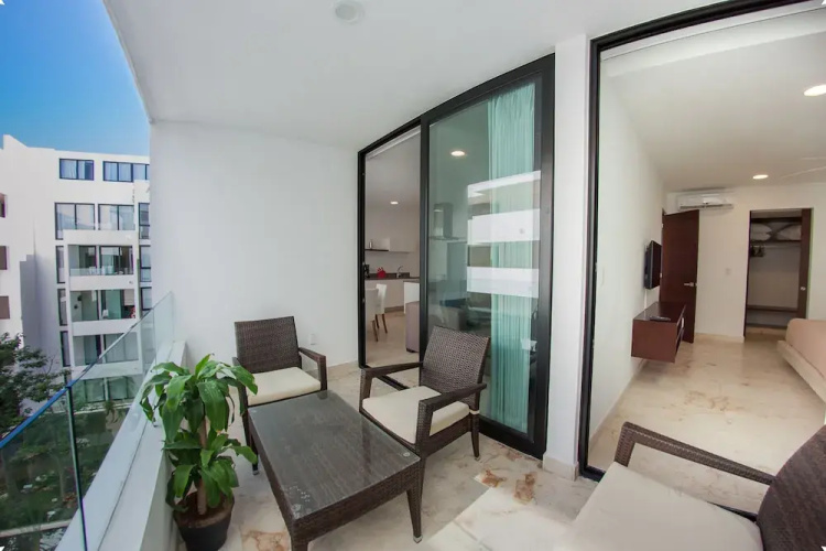 Anah Downtown DT 303