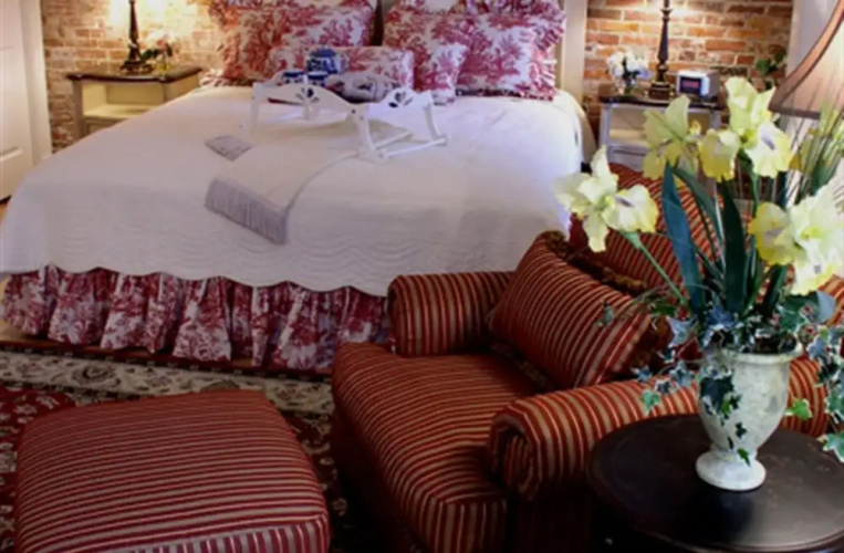 Belfast Bay Inn