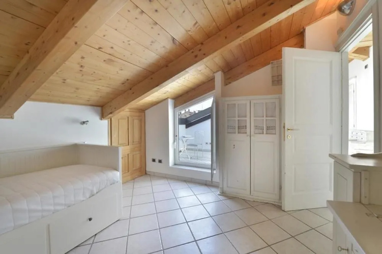 Irnerio White Penthouse