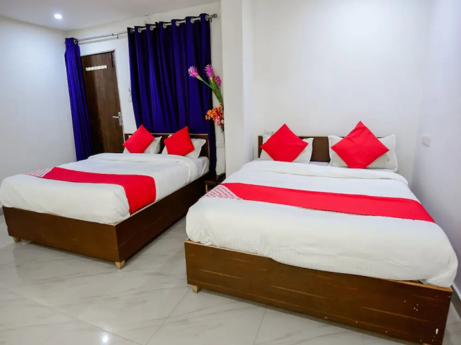 OYO Flagship 13585 Hotel Delight