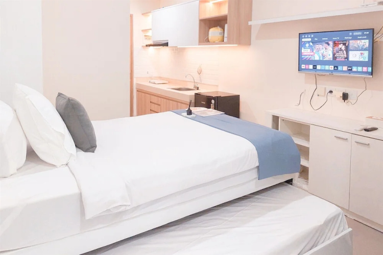 Good Place And Relaxing Studio Apartment At B Residence