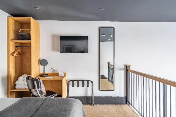 Deluxe Double Suite