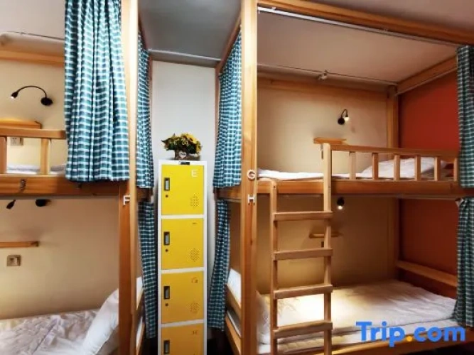 Bed in Dorm (female dorm)