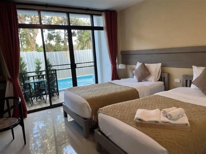 Deluxe Twin room