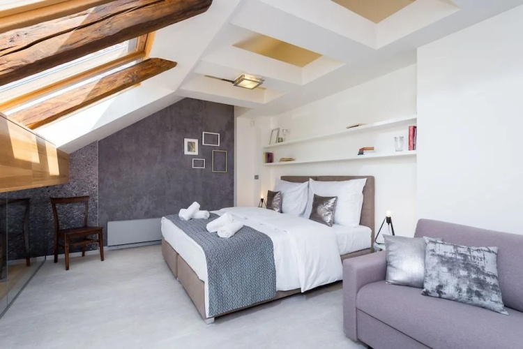 EMPIRENT Rose Apartments