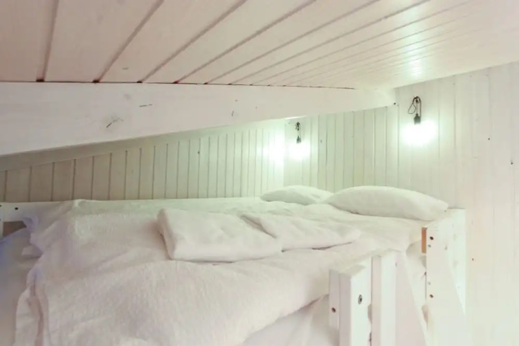 Paradise Cabin