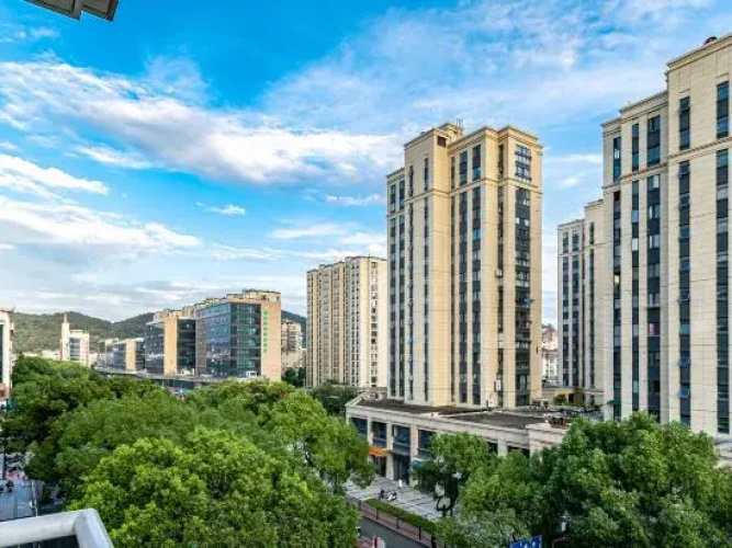 Haizhilv Holiday Hotel