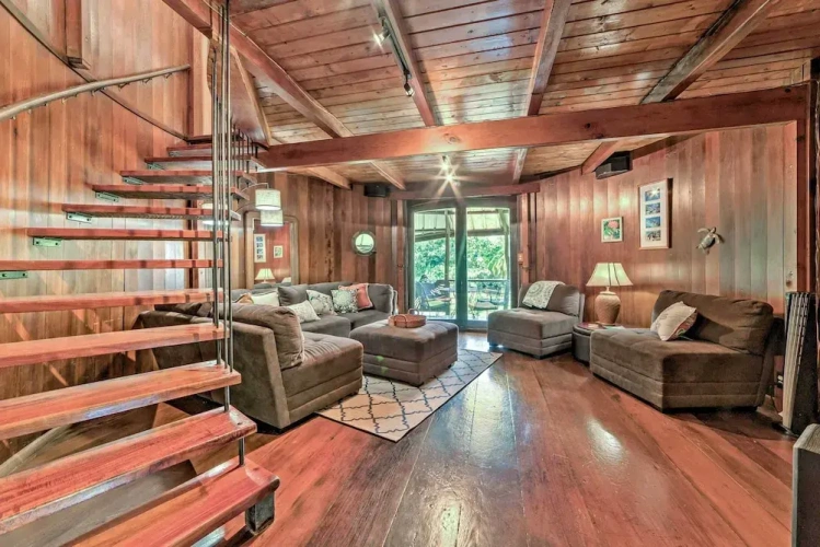 2 Bedrooms Cottage