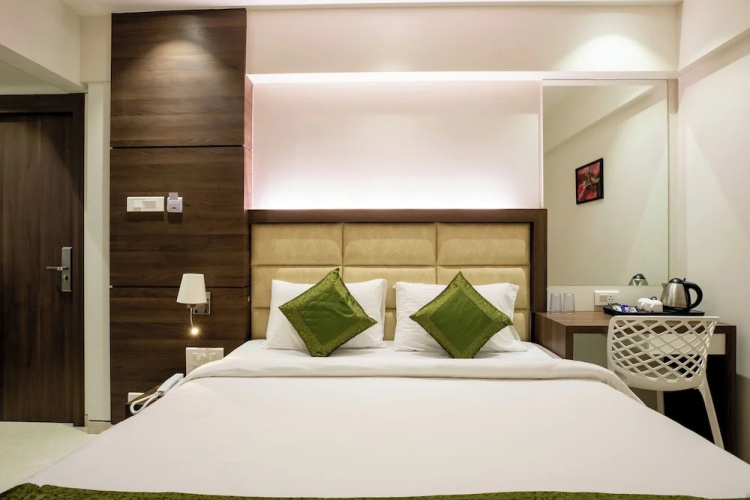 Hotel Laxvas- The Business Hotel
