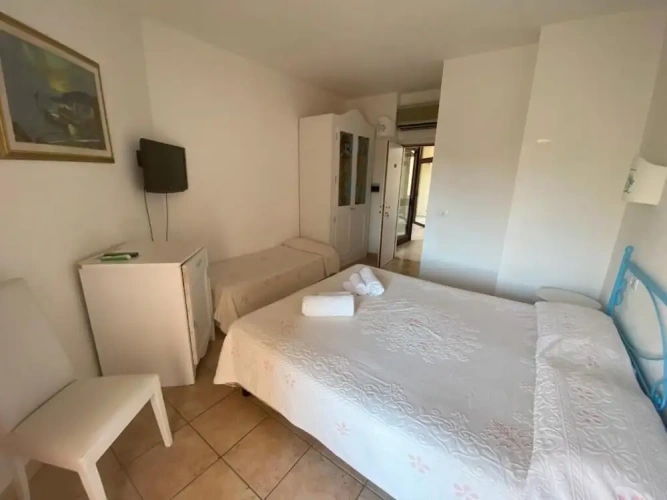 Standard Triple room with balcony