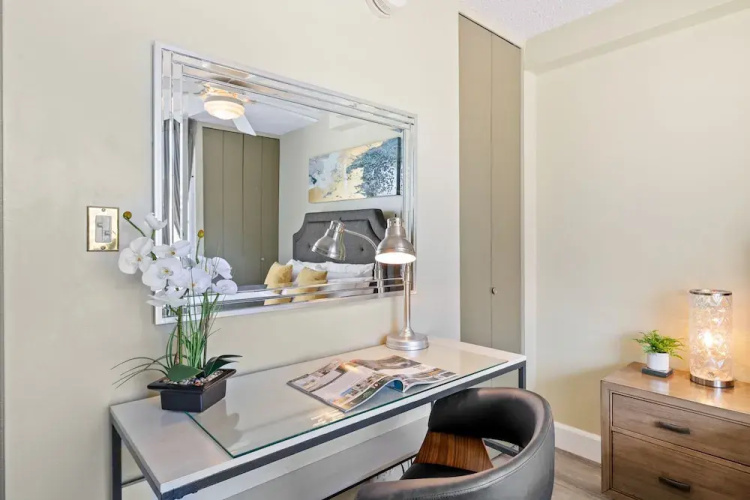 Pacific Monarch - 1 BR - Ocean & City Views