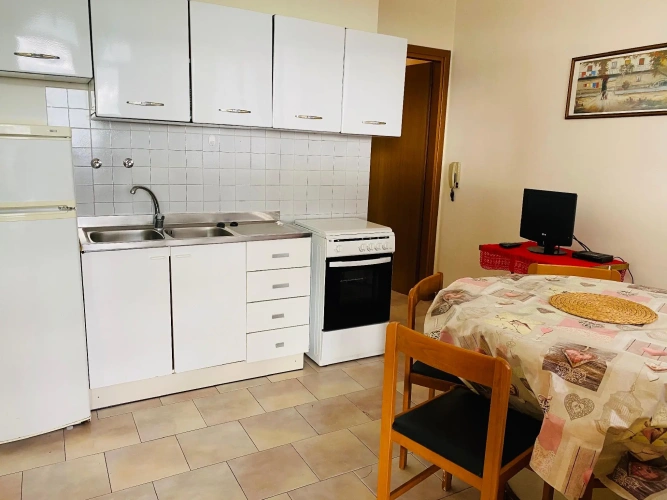 4 Bedrooms Apartment