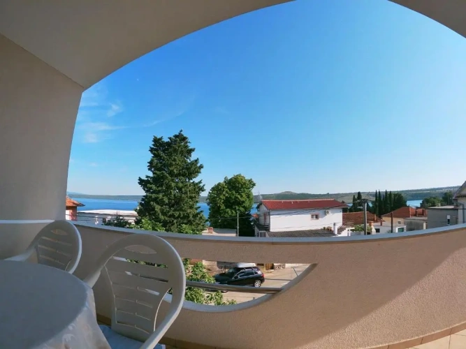 Apartment with sea view