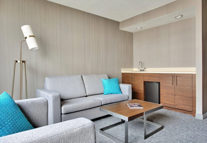 Courtyard by Marriott Downtown Toronto