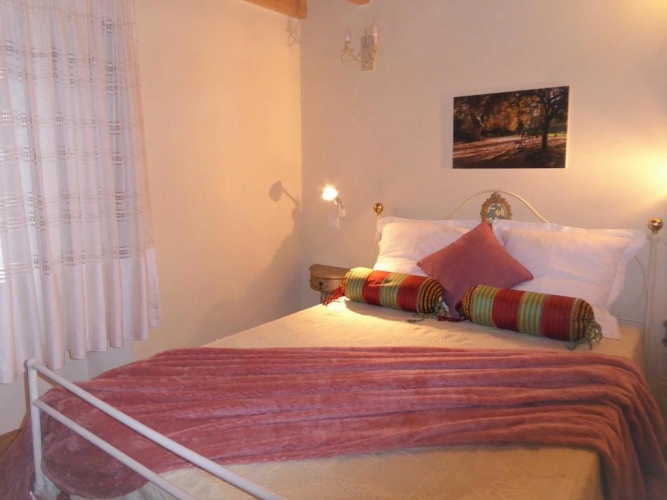 2 Bedrooms Cottage
