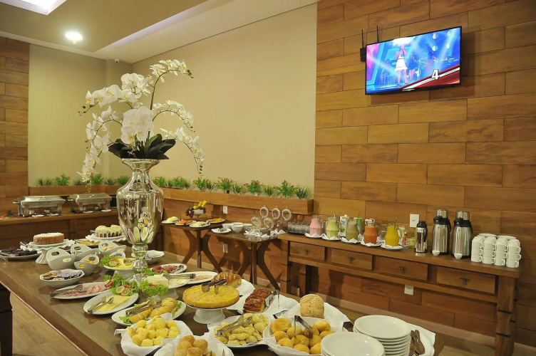 Hotel Maestro Premium Cascavel