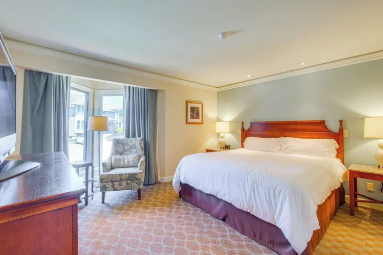 Resort Condo w/ Marina Access in Williamsburg!