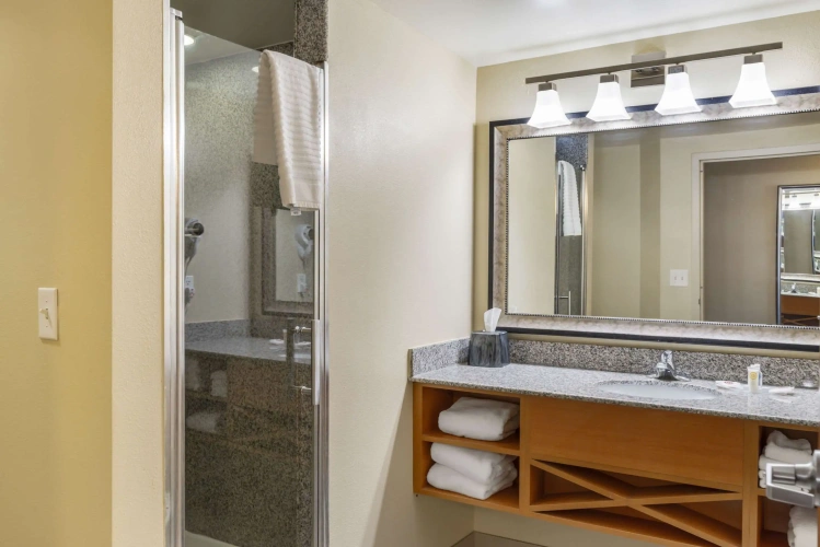 Double Suite