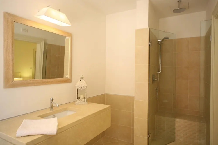 Palagio 13 in Chianti With Shared Pool
