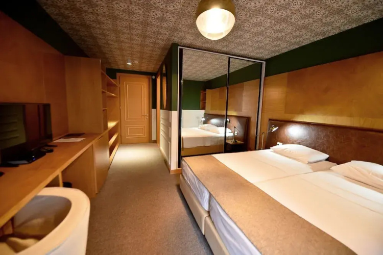 KS Hotel