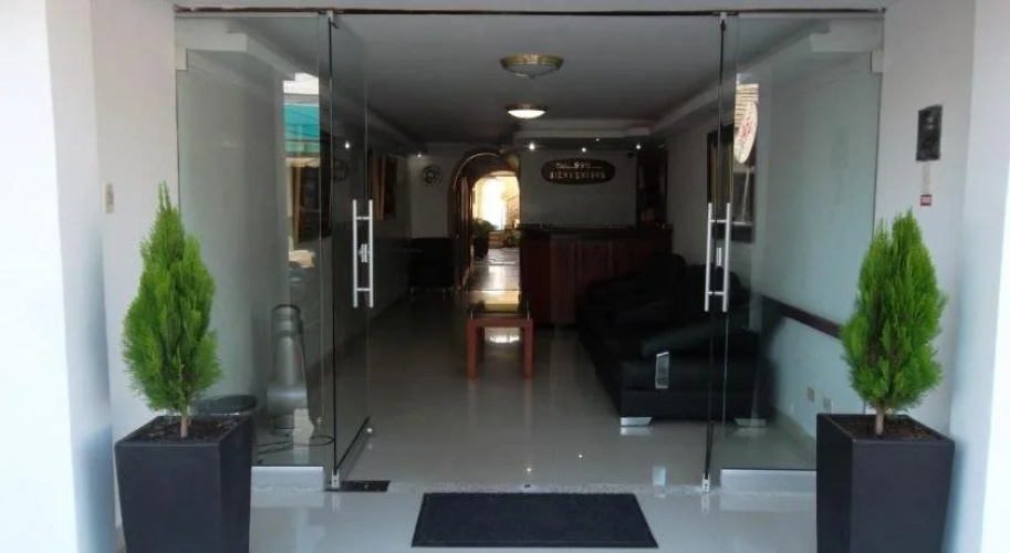 Hotel 999