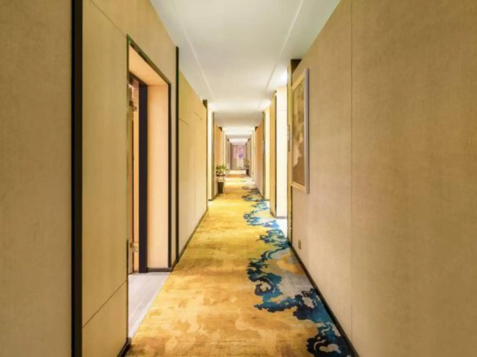 Via  Hotel