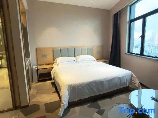Superior Quadruple Family Suite