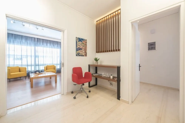 Standard Quadruple Family room