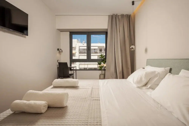 Demmi Central 2BR Designer Apt