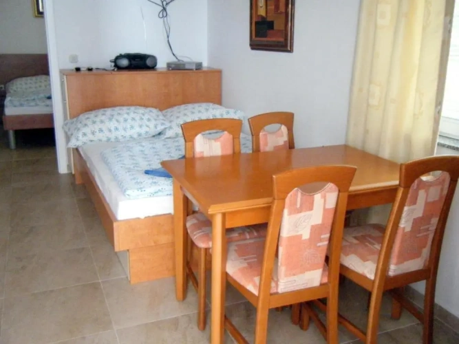 1 Bedroom Suite with garden view