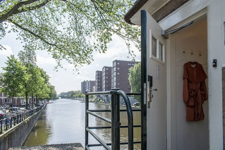 SWEETS - Van Hallbrug
