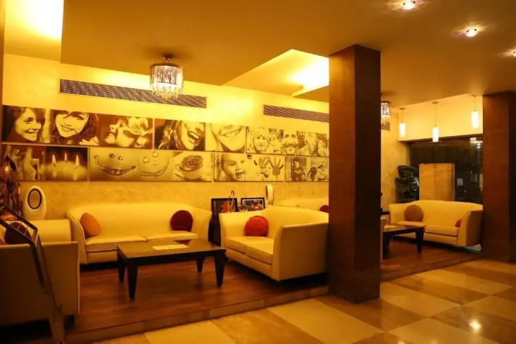 Hotel Varun
