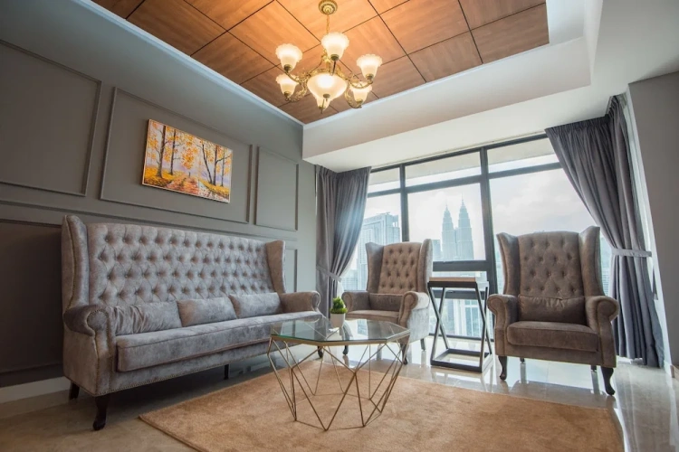 4 Bedrooms Deluxe Quadruple room with city view