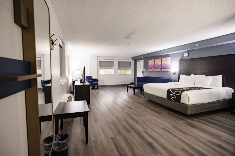 La Quinta Inn by Wyndham Tampa Near Busch Gardens photo 8