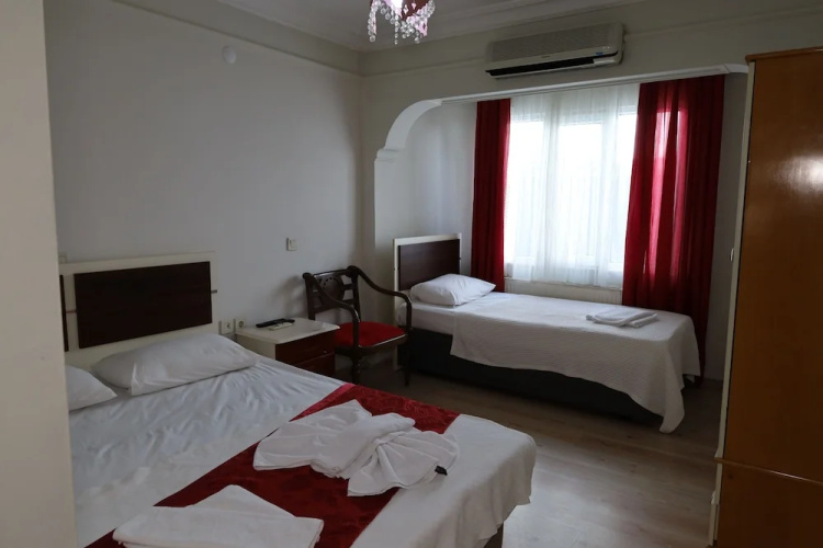 Demir Otel & Restaurant