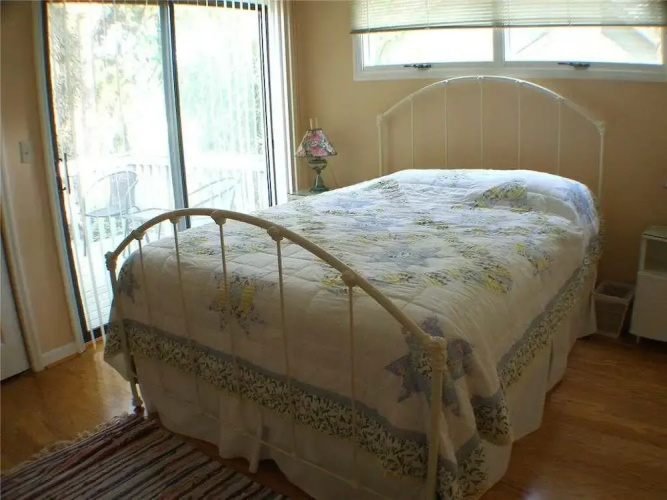 Shelter Cove 896