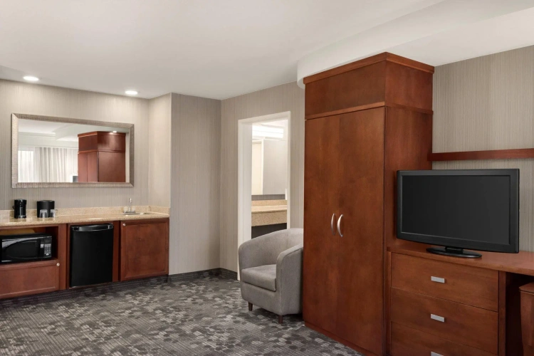 Double Suite