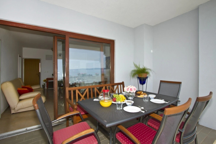 Apartment Topic near Beach