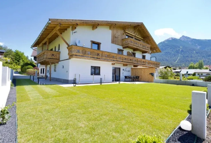 3 Bedrooms Double Apartment with mountain view