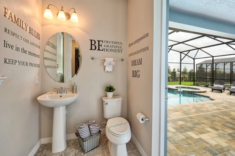 5 Bedrooms Cottage