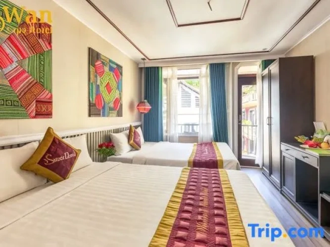 Deluxe Double room with balcony and with mountain view