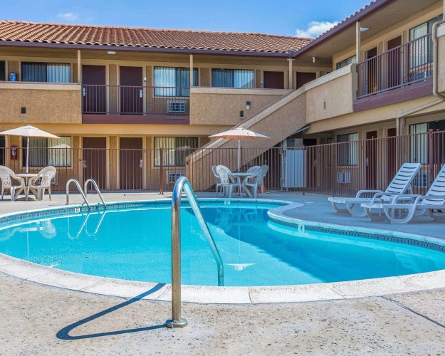Rodeway Inn Santee photo 14