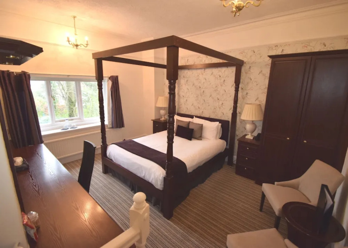 The Riverhill Hotel