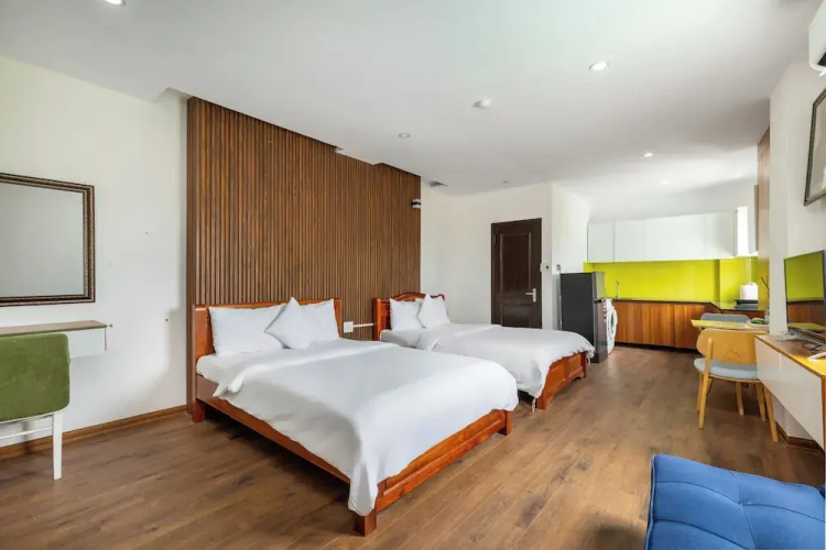 Saluton Hotel