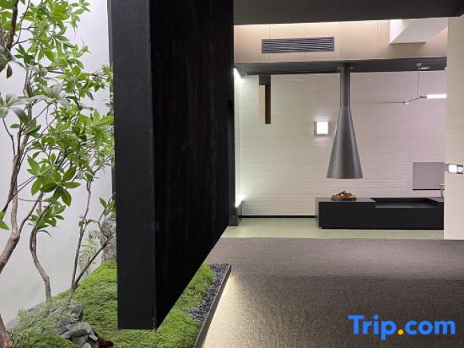 Hills Designer Hotel