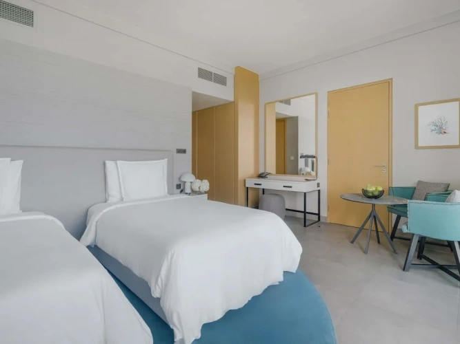 Superior Twin room with Island Sea view