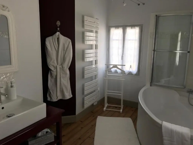 Deluxe Double room with partial sea view