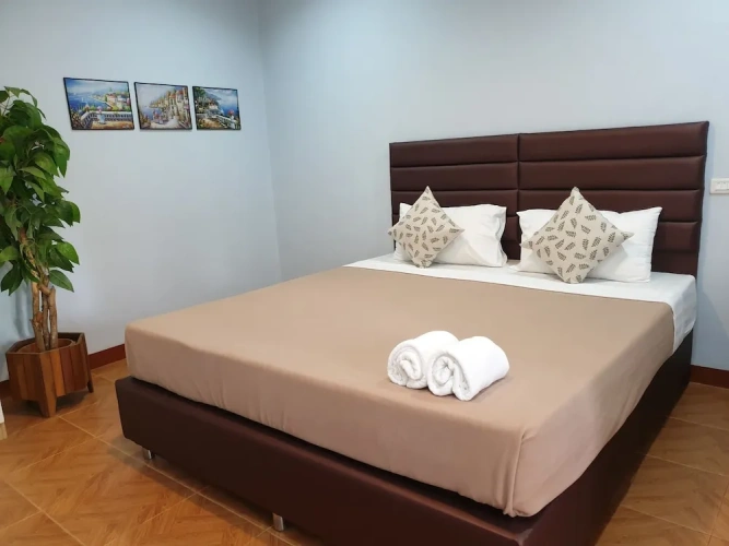 Deluxe Double Basement room with balcony