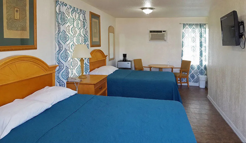 Blue Palm Inn